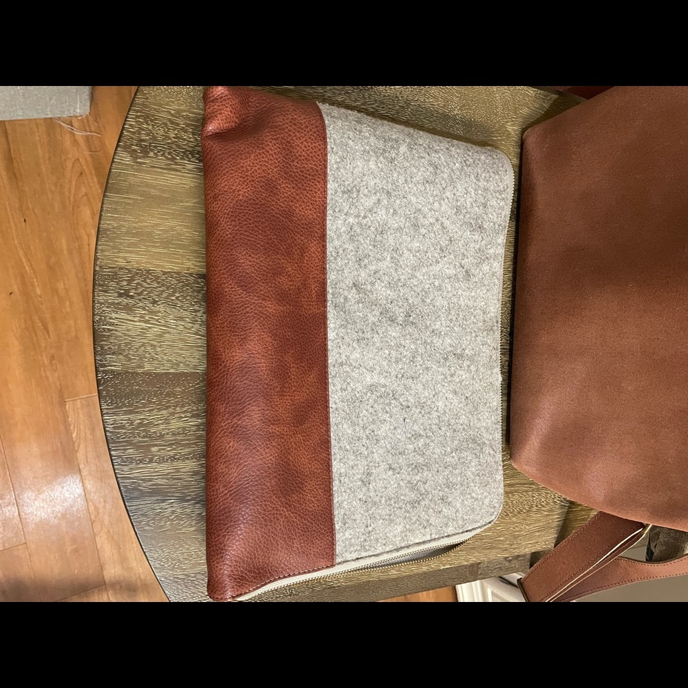 Brown leather laptop bag bundle - Picture 4 of 6